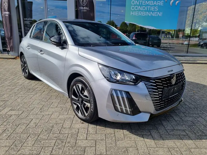 Peugeot 208 - 0