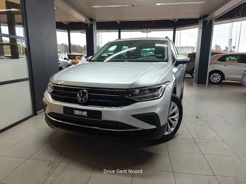 Volkswagen Tiguan - 0