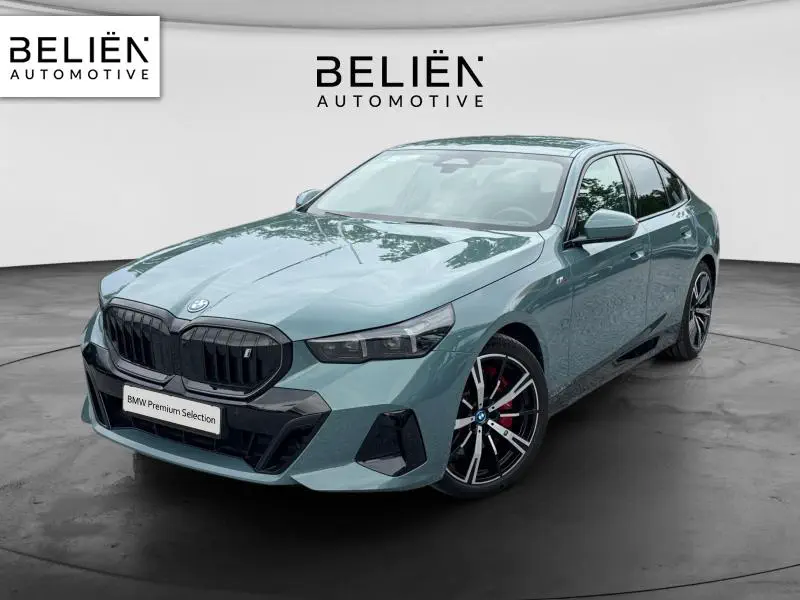 BMW i5 - 0
