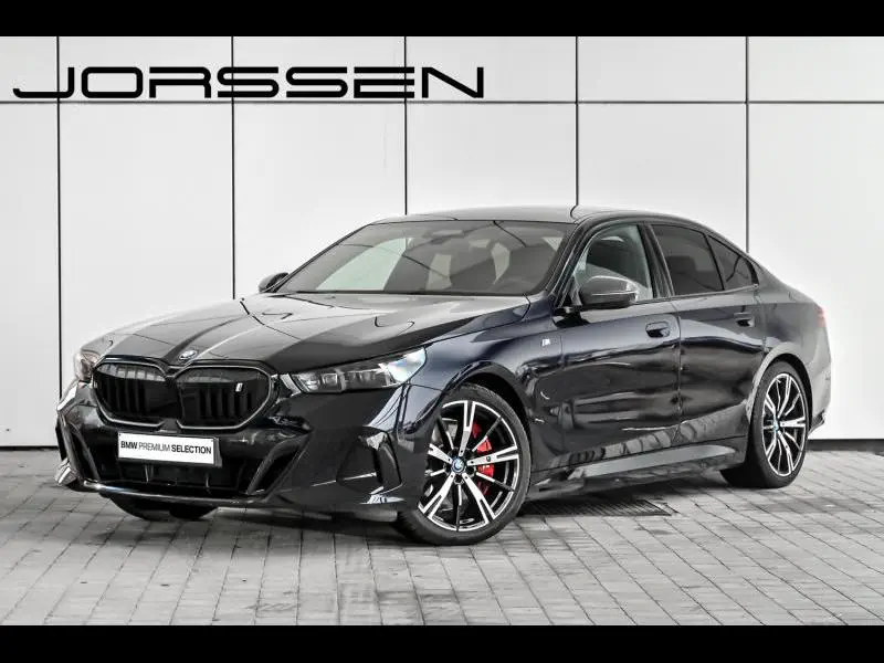 BMW i5 - 0