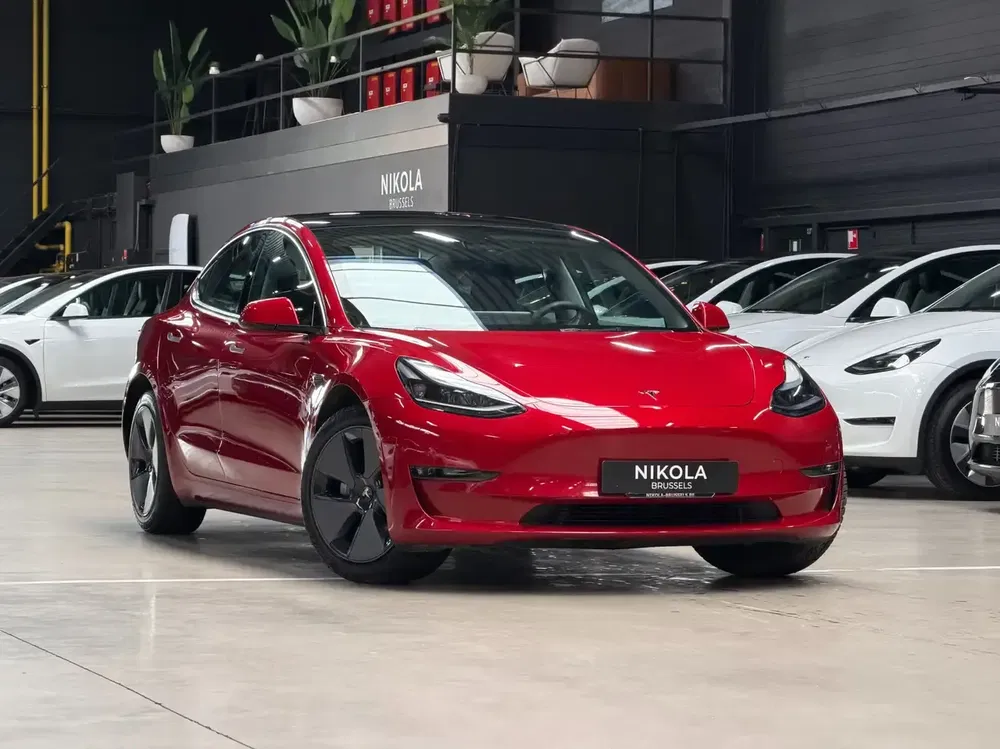 Tesla Model 3 - 0