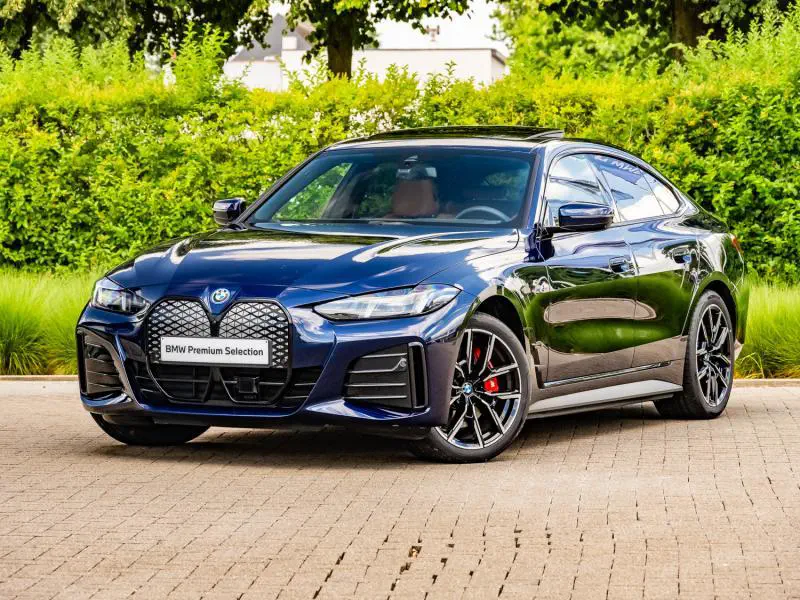 BMW i4 - 0