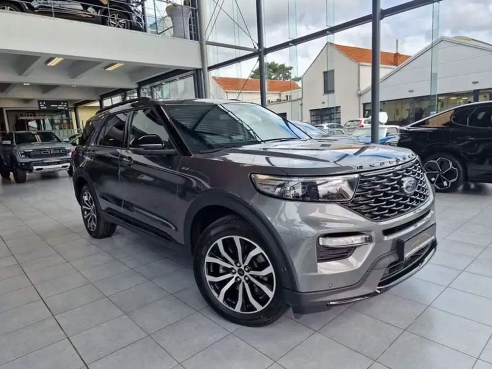 Ford Explorer - 0