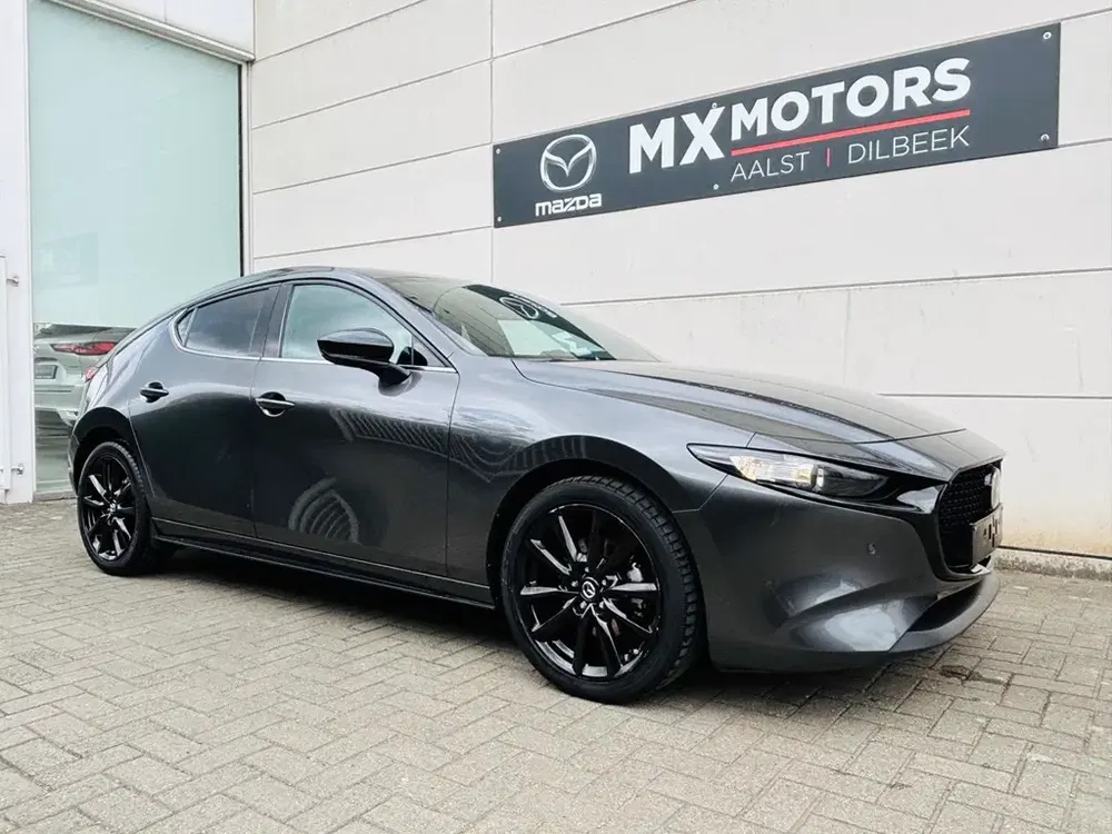Mazda 3 - 0