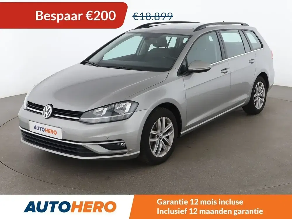 Volkswagen Golf - 0