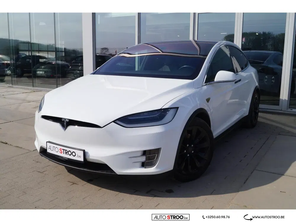 Tesla Model X - 0