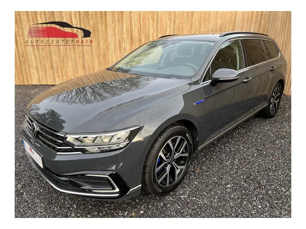 Volkswagen Passat Variant - 0