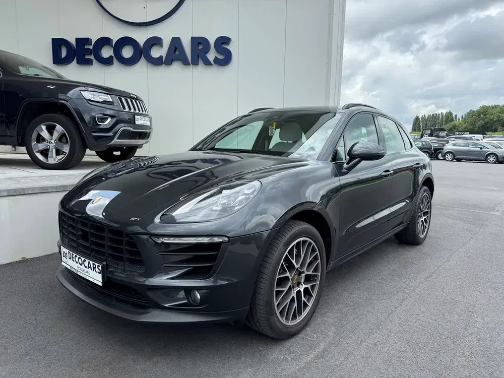 Porsche Macan - 0