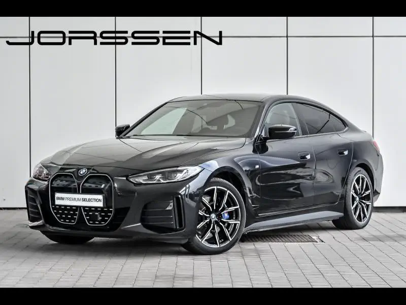 BMW i4 - 0