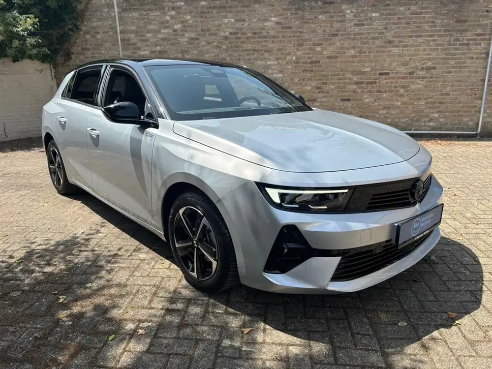Opel Astra - 0