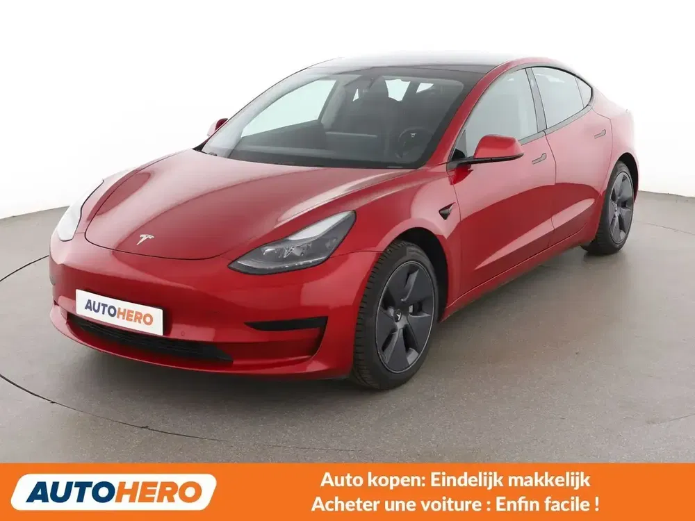 Tesla Model 3 - 0
