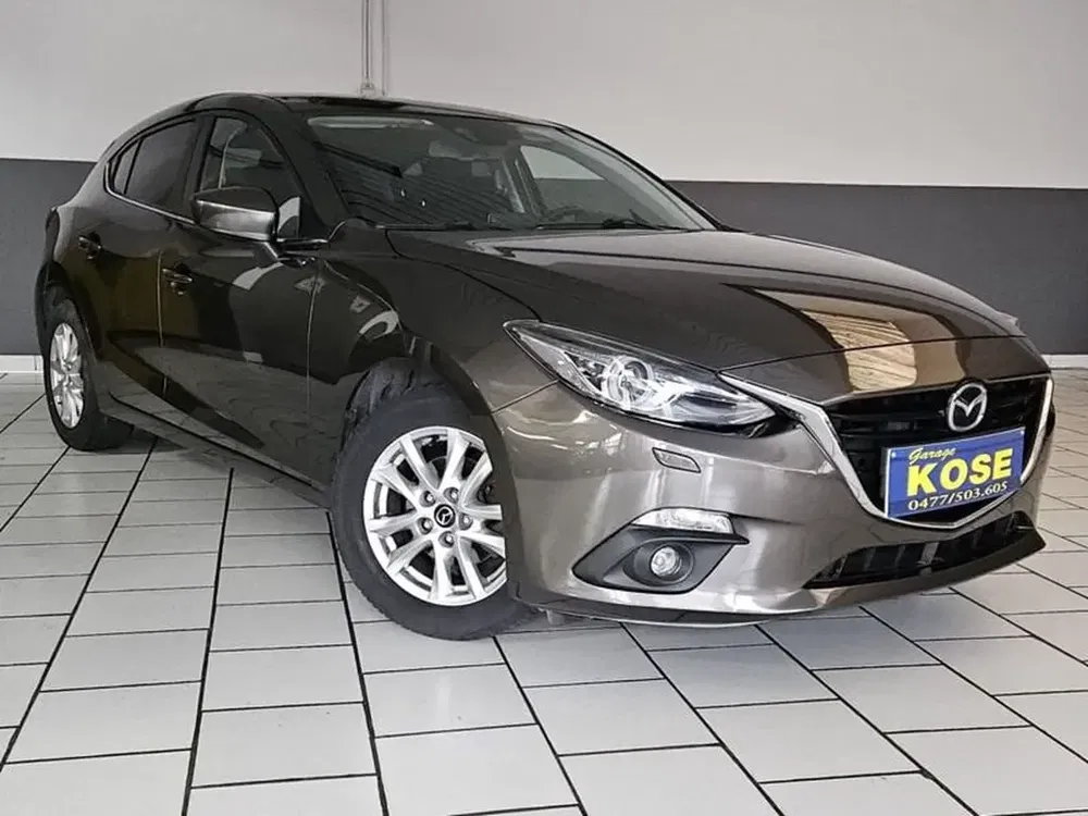 Mazda 3 - 0