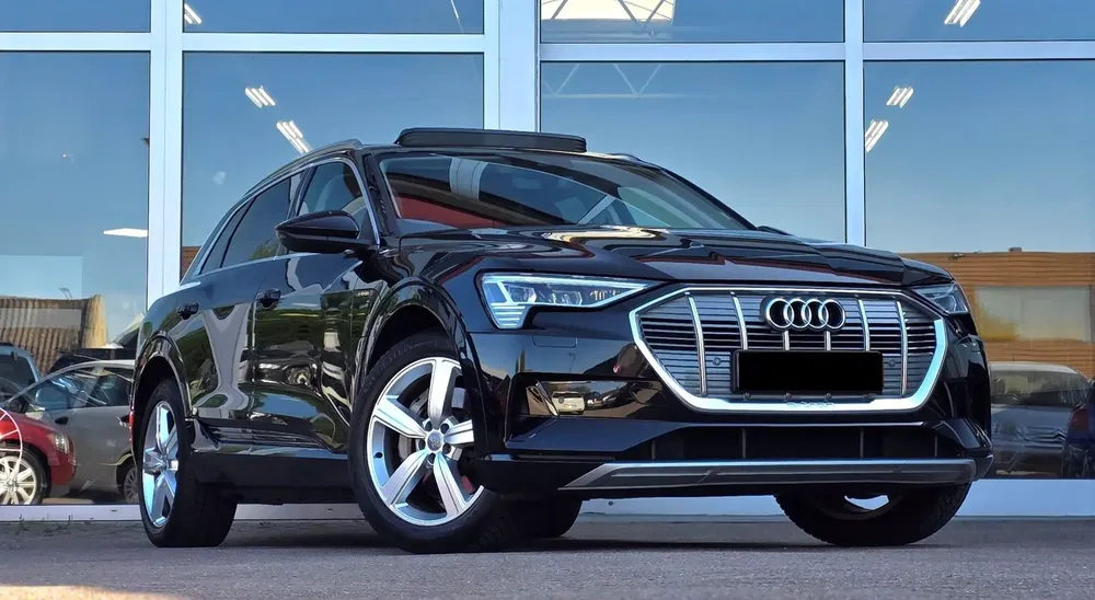 Audi e-tron - 0