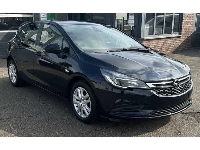 Opel Astra - 0