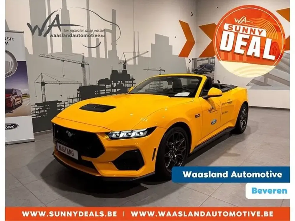 Ford Mustang - 0