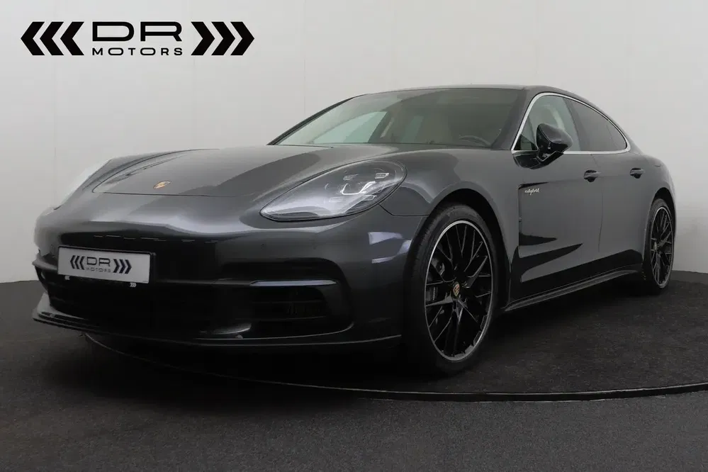 Porsche Panamera - 0