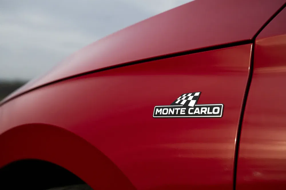Détail extérieur de la Skoda Scala Monte Carlo 2024 rouge