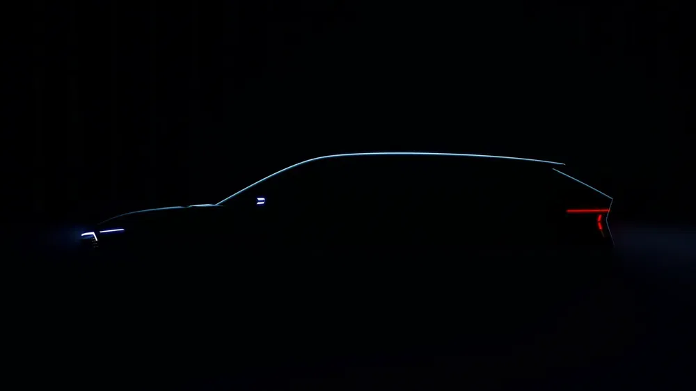 {"fr":"Silhouette d'un SUV illuminé par des contours LED élégants et feux arrière rouges distinctifs.","nl":"Silhouet van een SUV met elegante LED-contouren en opvallende rode achterlichten."}