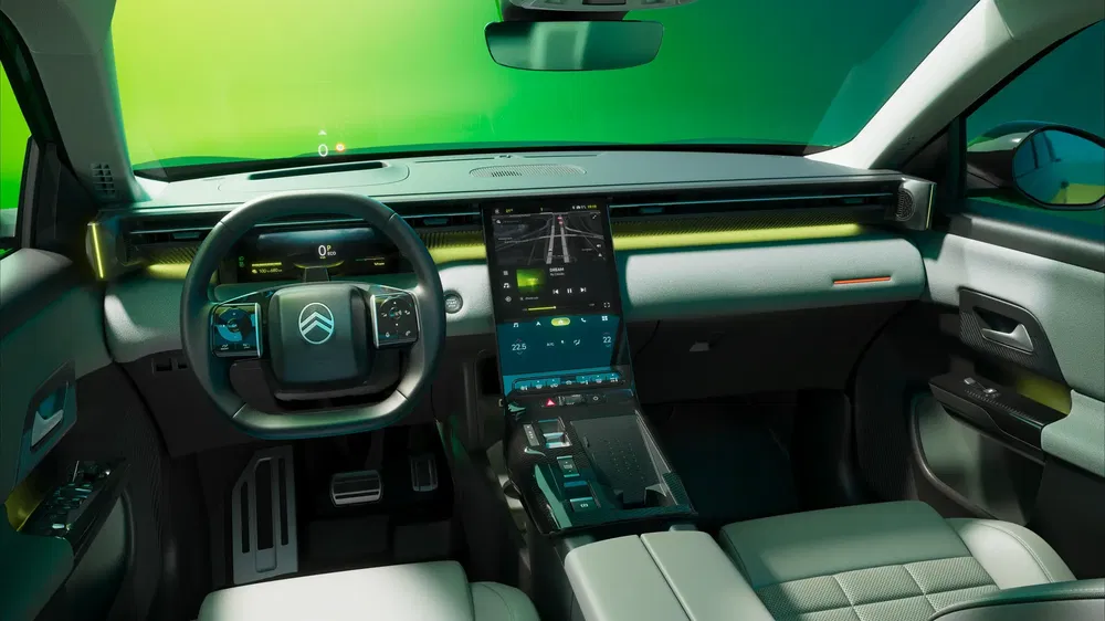 Moderne en technologisch interieur van de Citroën eC3 met geavanceerd digitaal dashboard.