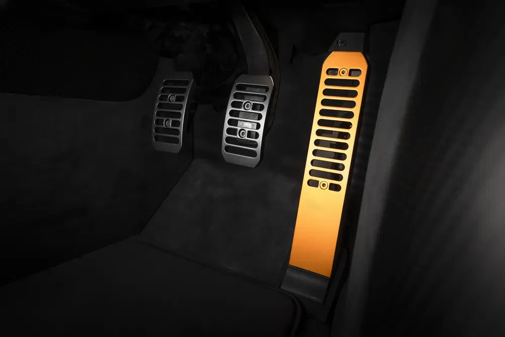 Aluminium pedalen BMW M4 CSL, sportief en stijlvol ontwerp.