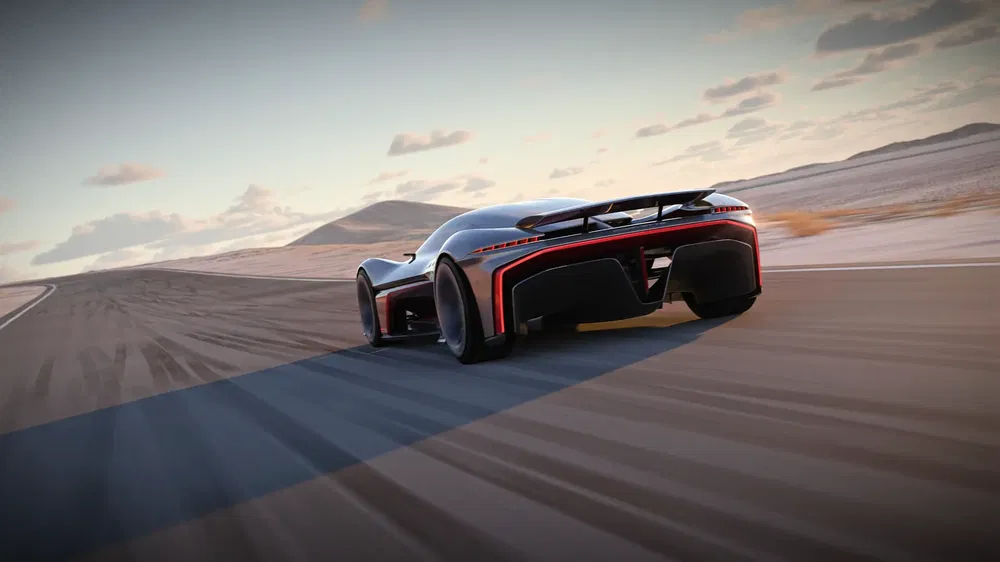 Hypercar de sport sur piste désertique au coucher du soleil avec aileron arrière imposant.