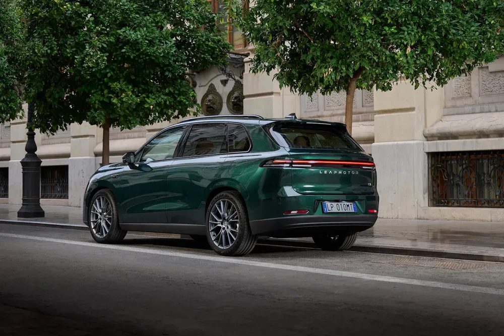 {"error":"Failed to generate alt description","fr":"","nl":""}